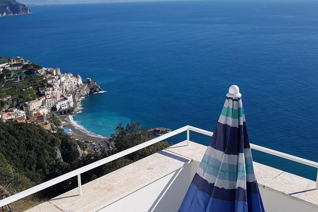 Casa Vacanze La Rosa Del Mare 阿马尔菲 外观 照片