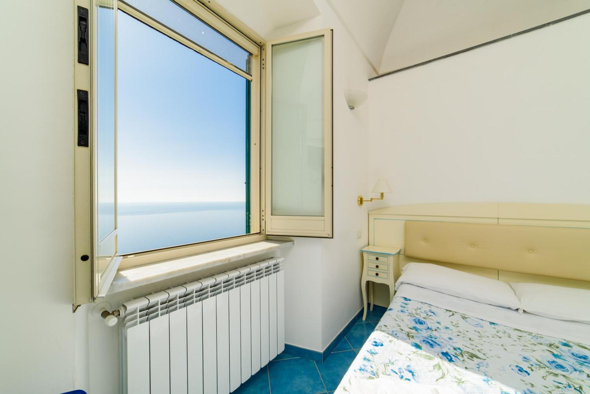 Casa Vacanze La Rosa Del Mare 阿马尔菲 外观 照片